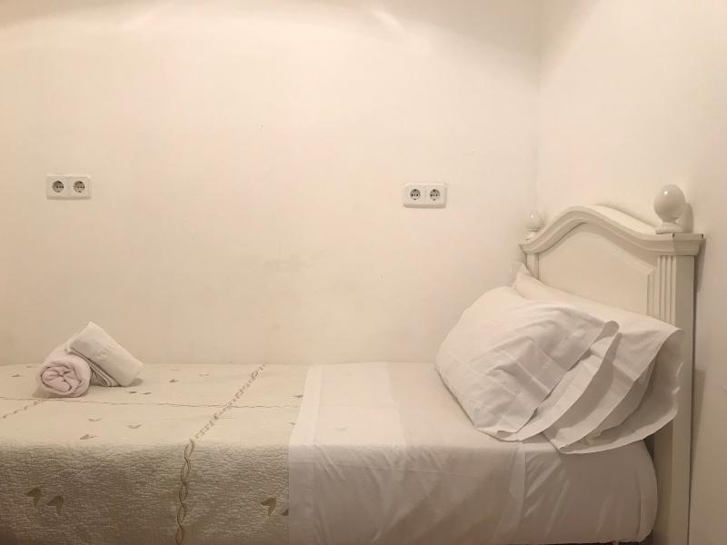 Hostal La Estrella Madrid Dış mekan fotoğraf